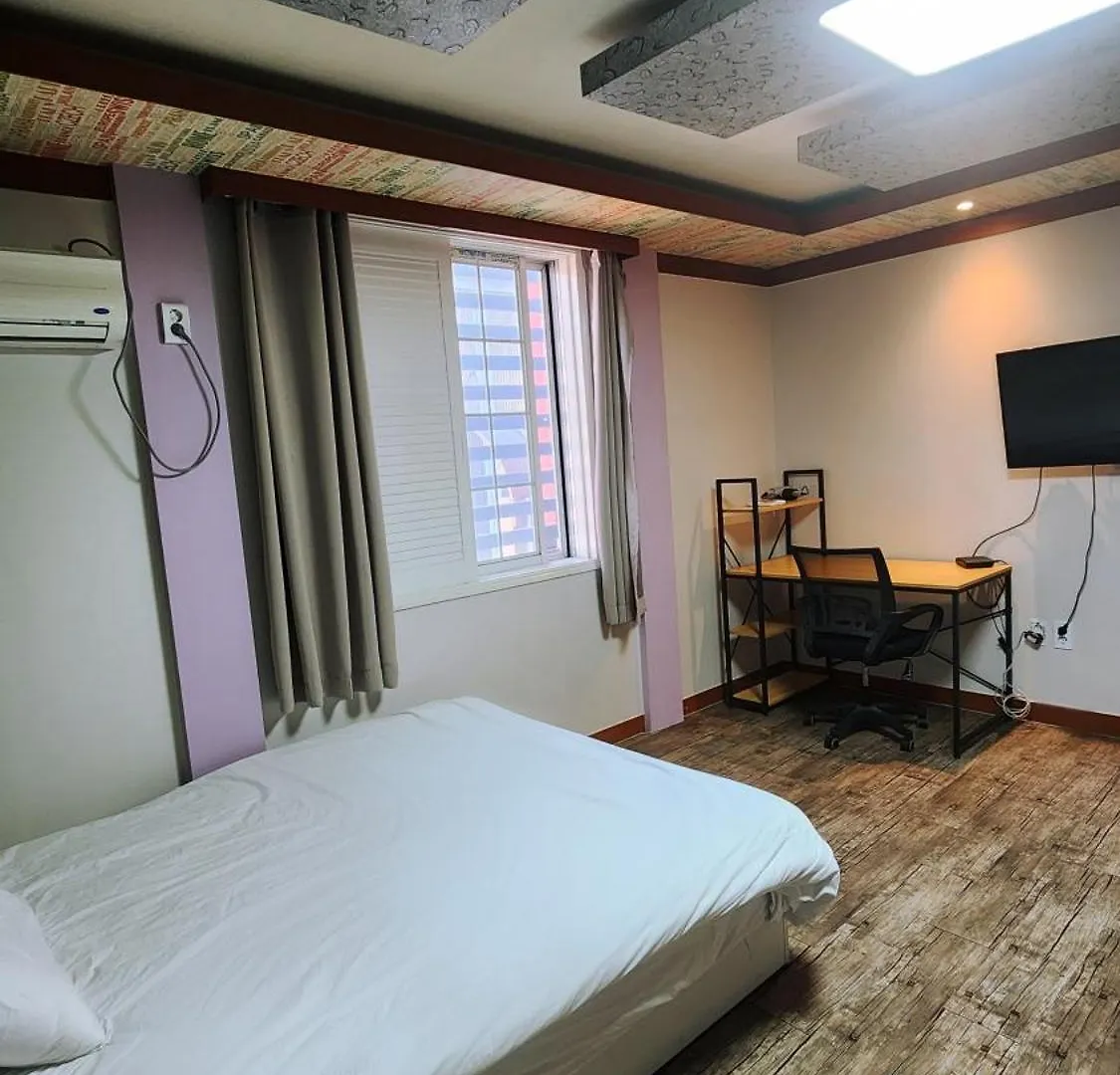 Kimchee Busan Downtown Guesthouse Hostel