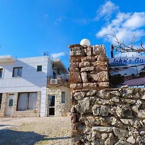 johns-guesthouse.albaniahotels.org/
