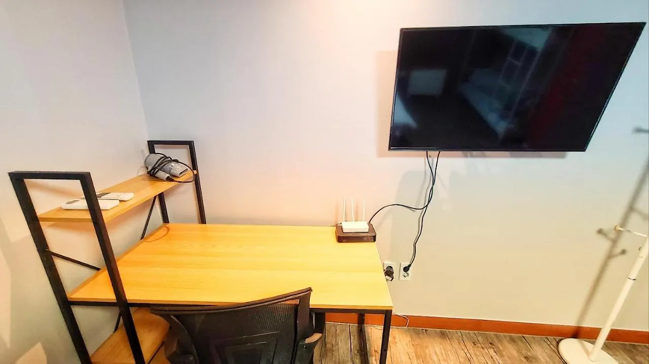 Kimchee Busan Downtown Guesthouse Хостел