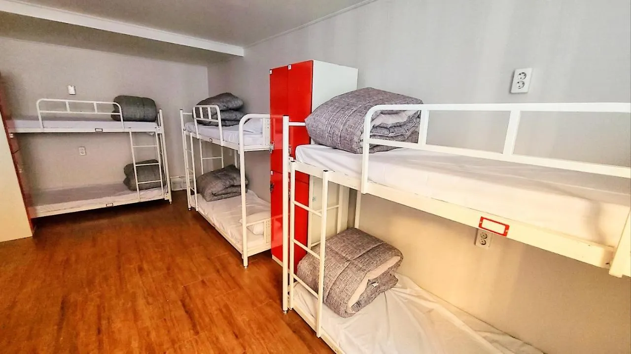 Хостел Kimchee Busan Downtown Guesthouse