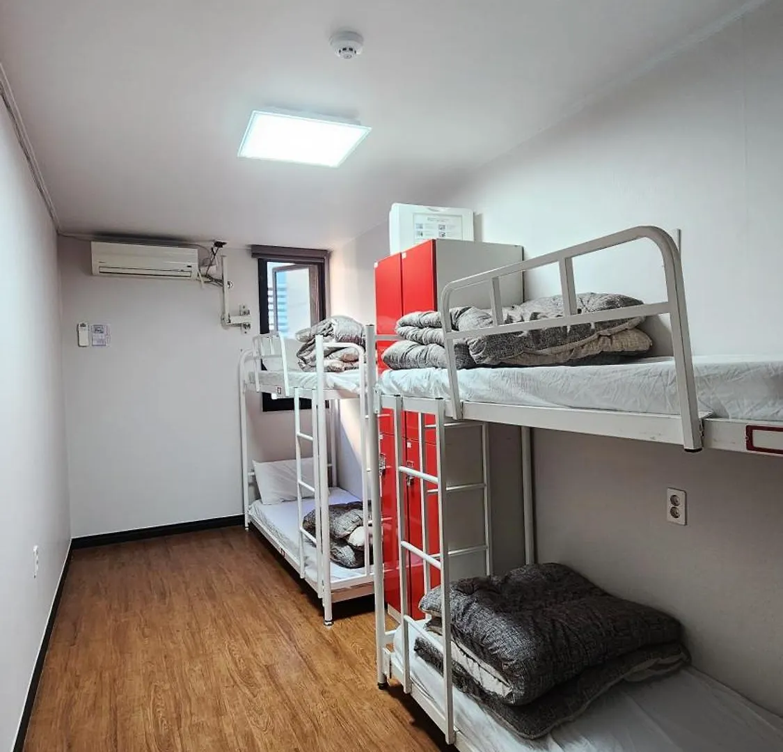 Kimchee Busan Downtown Guesthouse Южная Корея