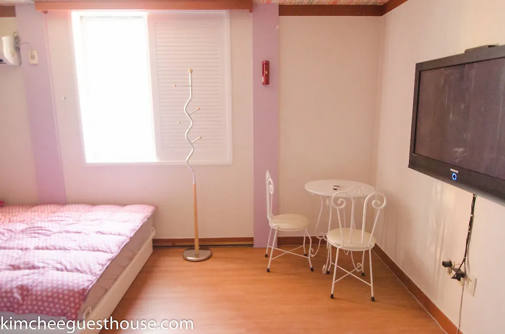 Kimchee Busan Downtown Guesthouse 0*,